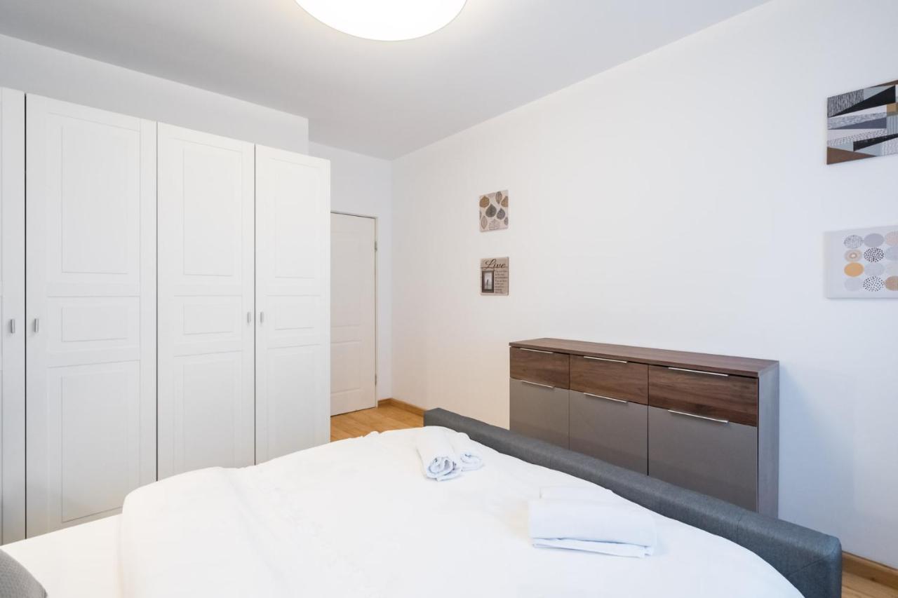 Happy Bubble I Timpuri Noi 1Br Apt 4 Ppl Bucharest Exterior photo